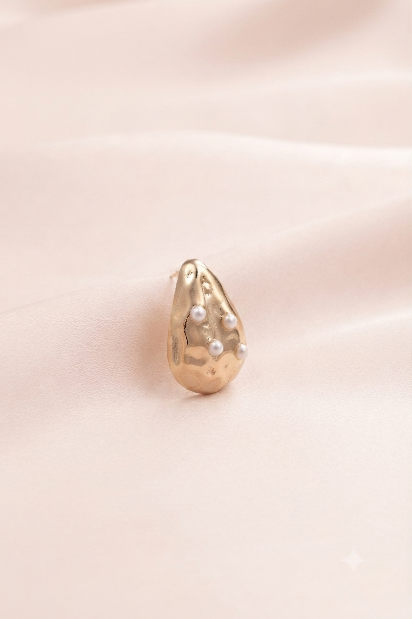Pearl Studded Teardrop Stud Earring