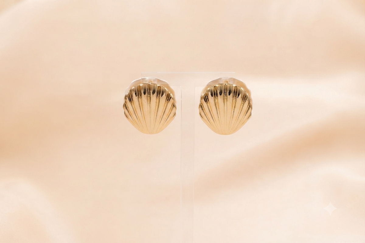 Seashell Stud Earrings