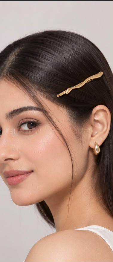 Wavy Metallic Hair Pin