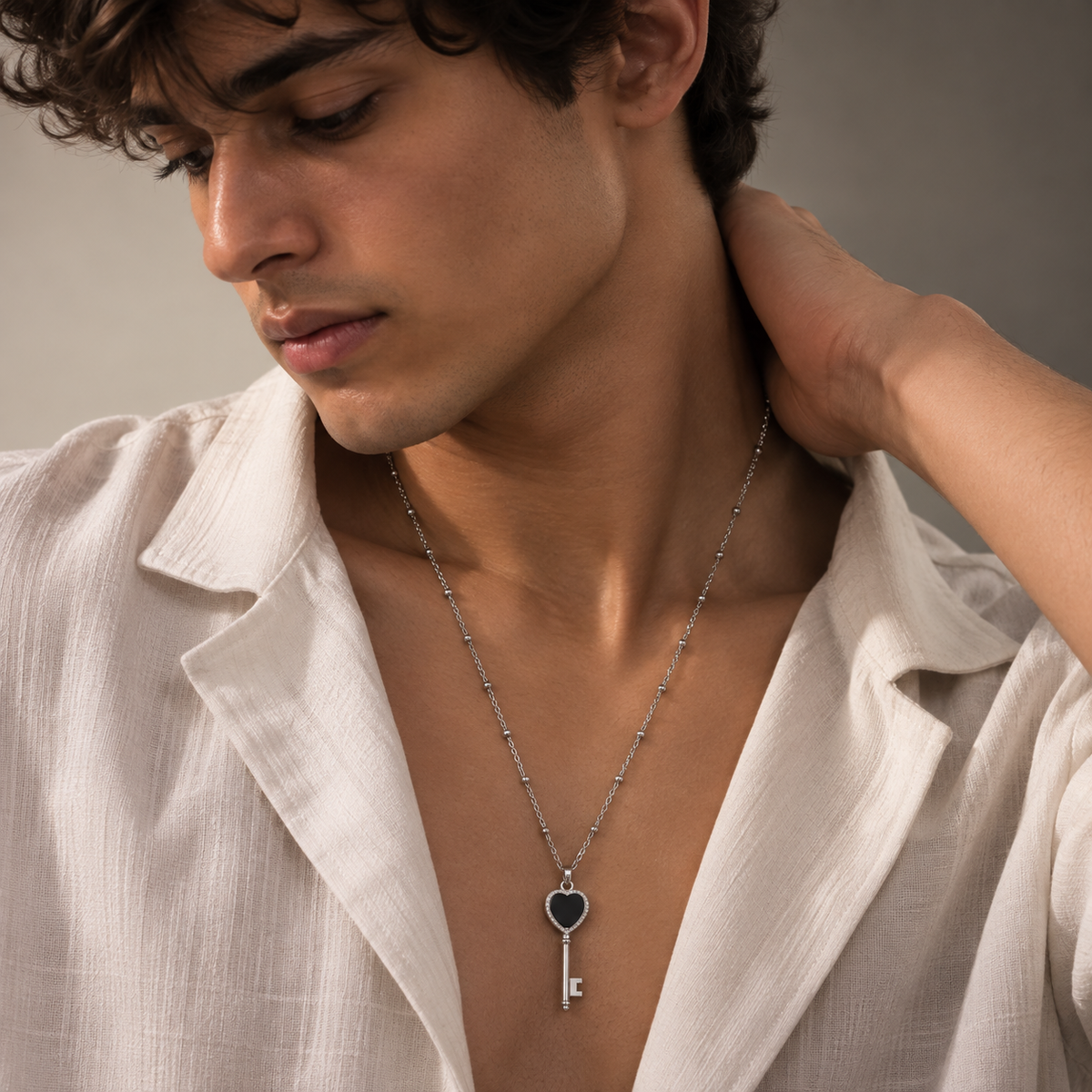Black Heart Key Pendant Chain
