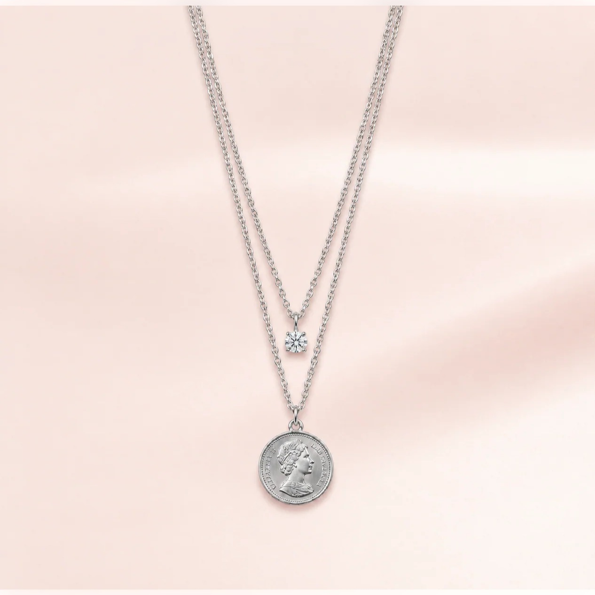 Aurelia Royal Medallion | Vybe Global Store - Image 3
