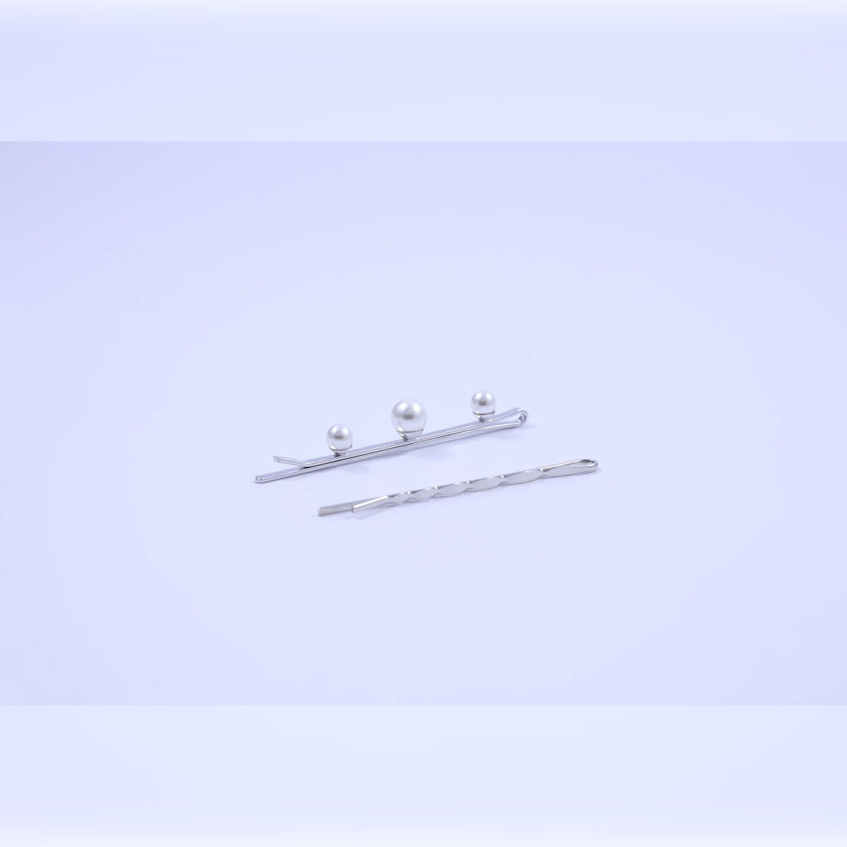 Pearl & Wave Bobby Pin Set | Vybe Global Store - Image 2