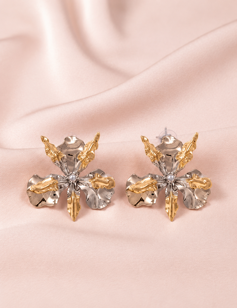 Two-Tone Flower Stud Earrings