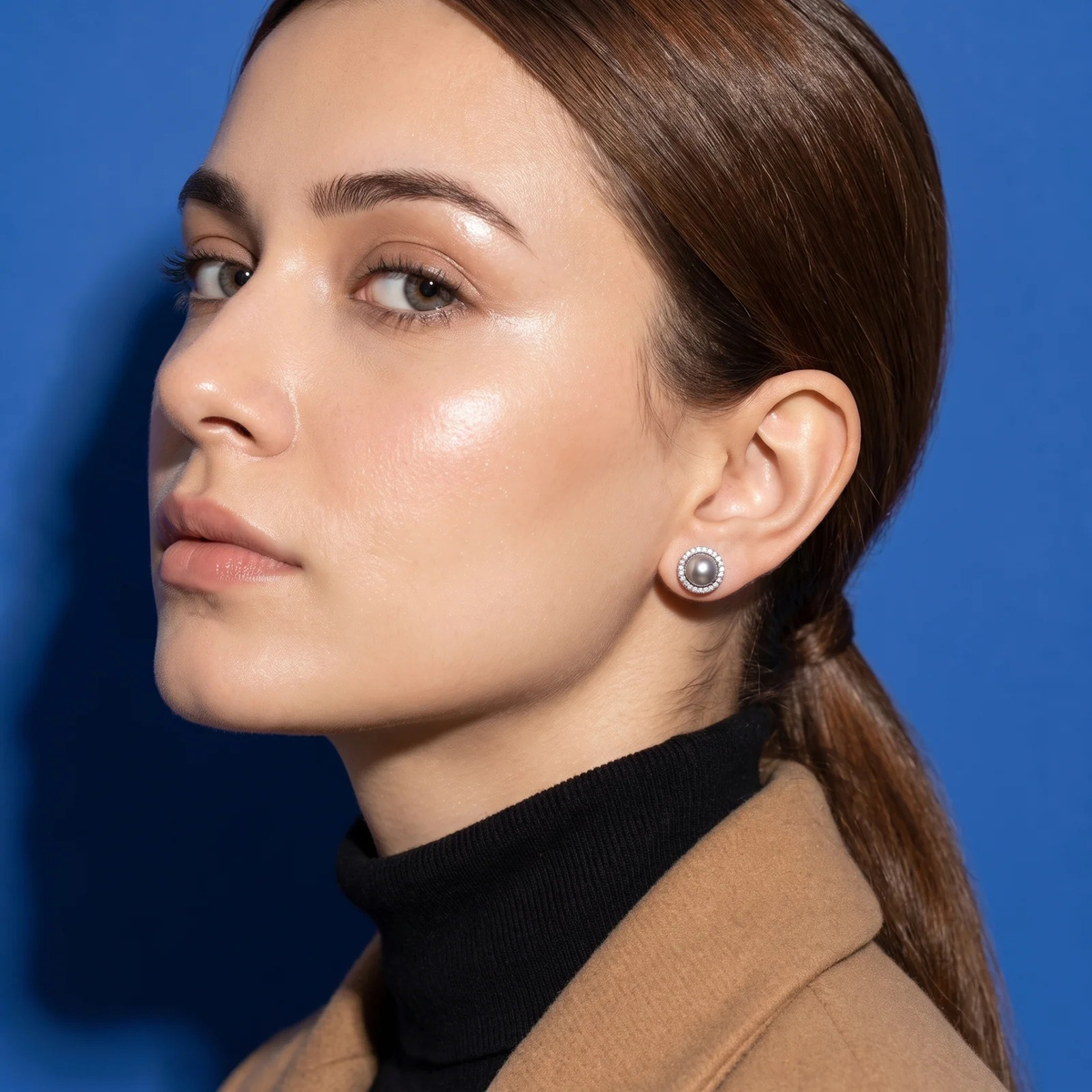 Side profile on ear: Grey Pearl Halo Studs