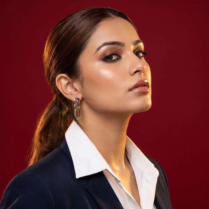 Side profile on ear: Gold Chunky Chain Link Earrings