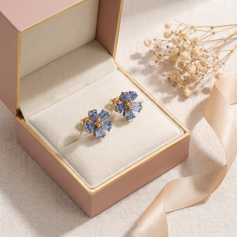 Gift box: Sapphire Crystal Flower Stud Earrings