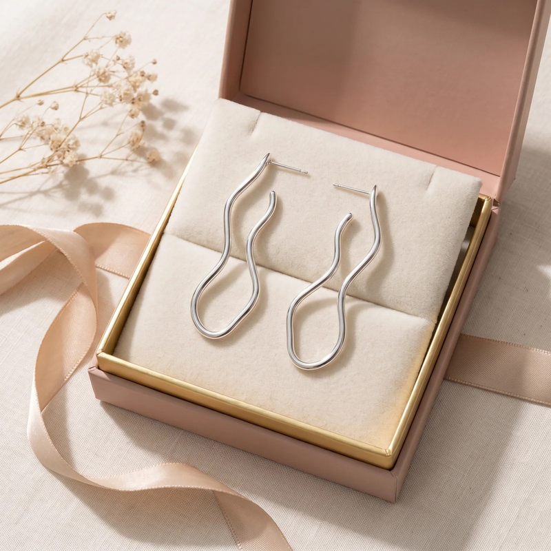 Gift box: Resin & Gold Organic Layered Drop Earrings