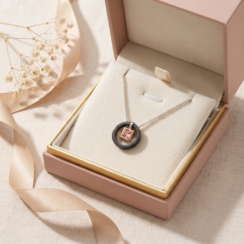 Gift box: Black Ring Square Pendant Necklace