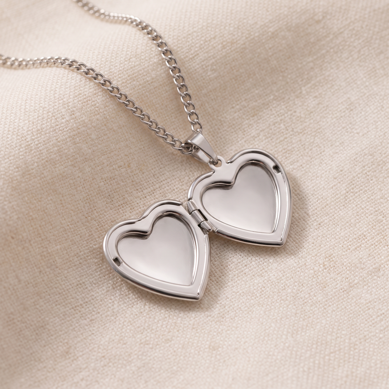 Close-up detail of Double Heart Pendant Chain