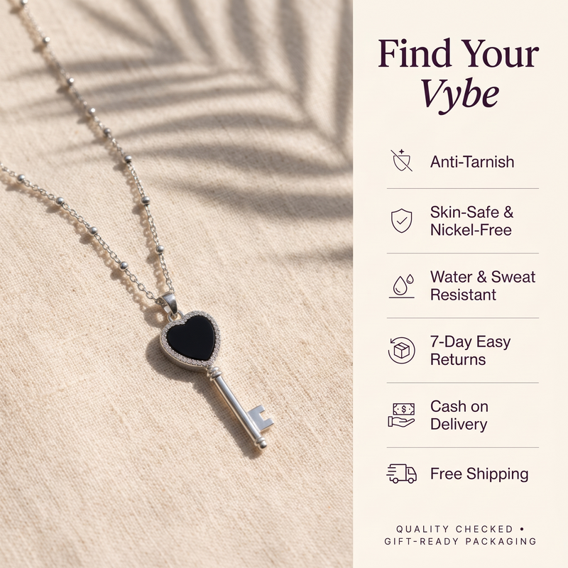Features and promises: Black Heart Key Pendant Chain