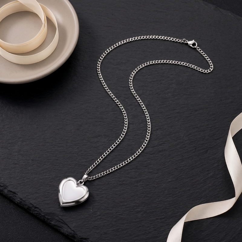 Flat lay of Silver Heart Pendant Chain