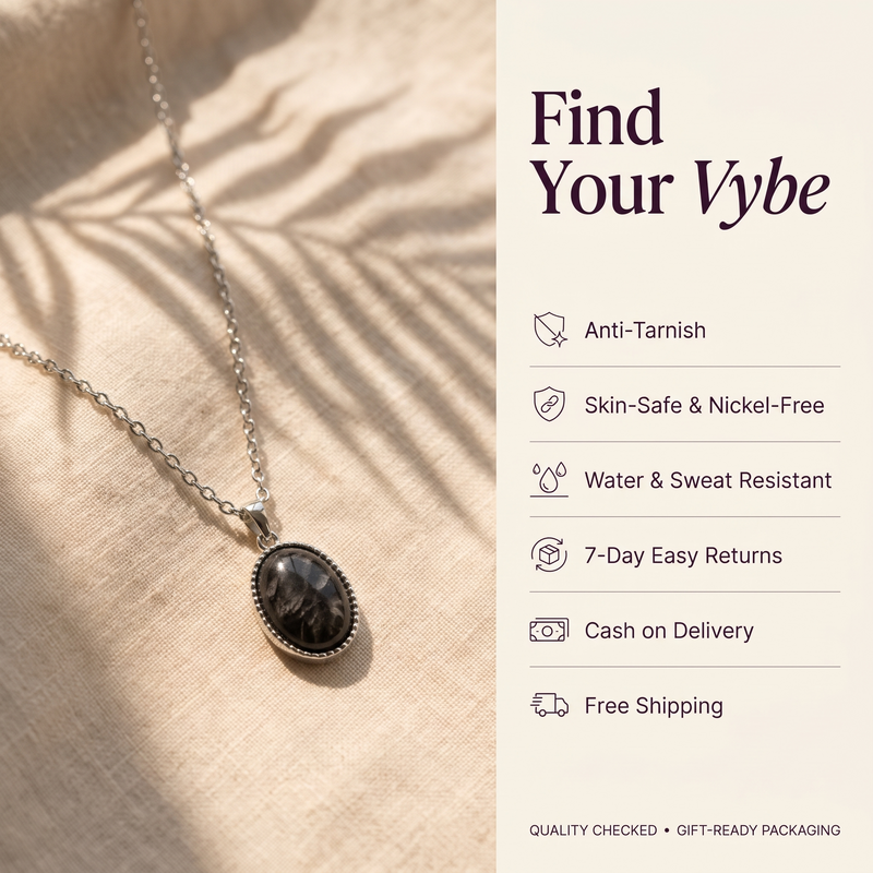 Features and promises: Black Oval Pendant Chain