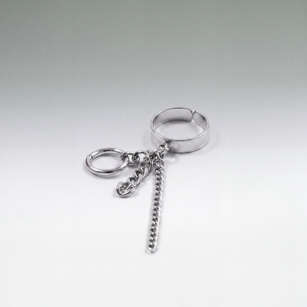 Draped Chain Link Ring