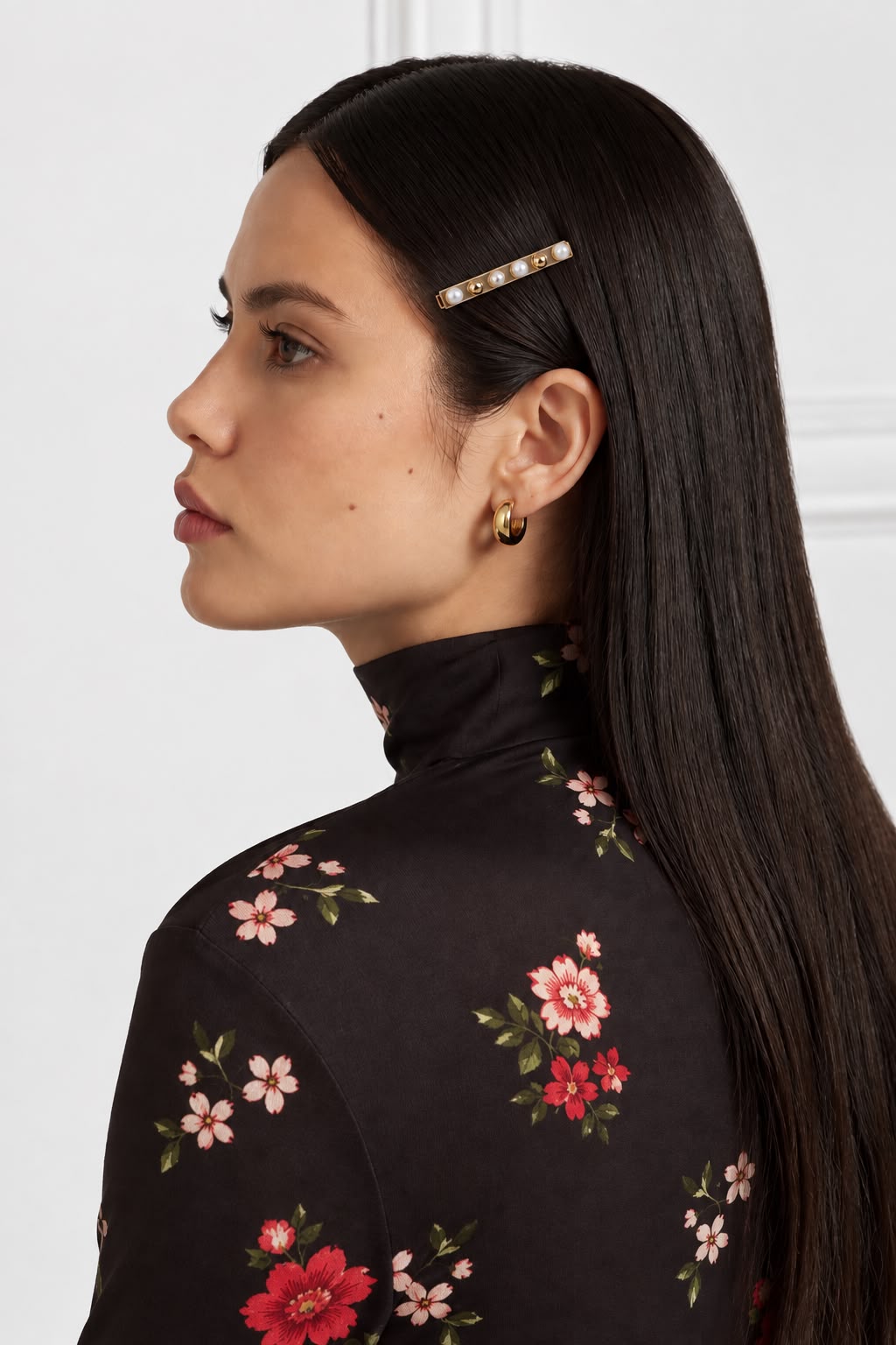 Pearl & Mixed-Metal Minimalist Hair Clip